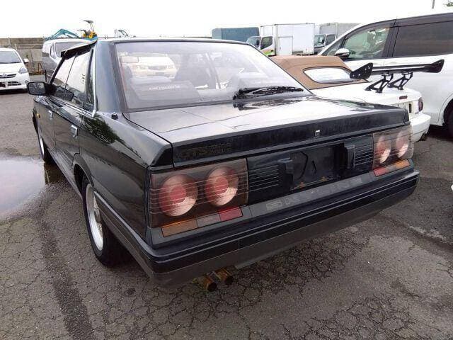 1988 Nissan Skyline JDM car for sale — photo 2 of 6