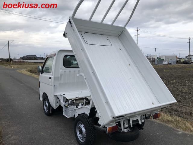 1996 Daihatsu Hijet JDM car for sale — photo 3 of 11