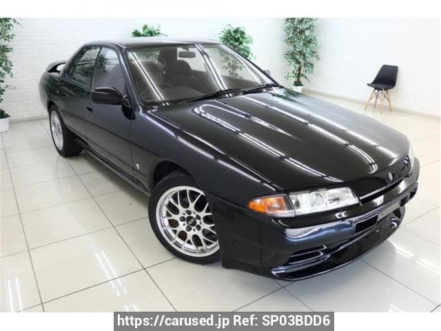 1990 Nissan Skyline JDM car for sale — photo 2 of 3