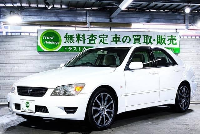 2002 Toyota Altezza JDM car for sale — photo 10 of 25