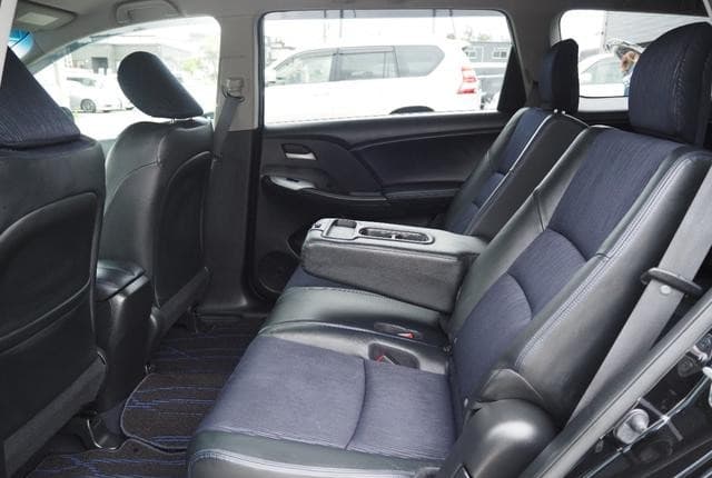 2009 Honda Odyssey JDM car for sale — photo 23 of 25