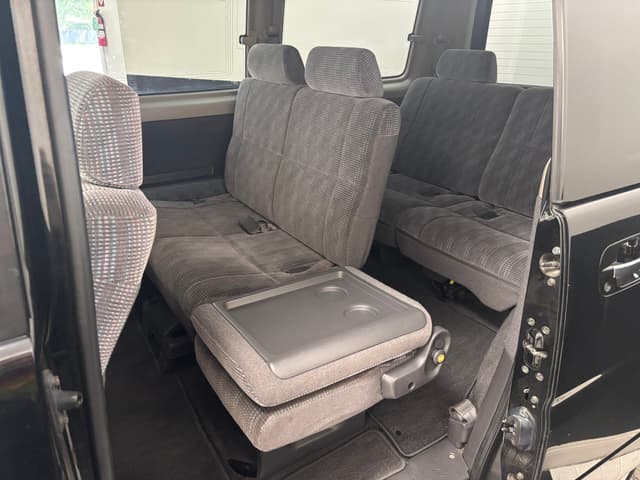 2000 Honda Stepwagon JDM car for sale — photo 23 of 25