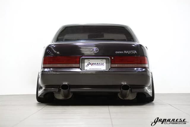 1992 Toyota Crown JDM car for sale — photo 7 of 25