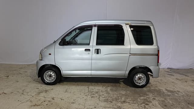 2001 Daihatsu Hijet JDM car for sale — photo 8 of 13