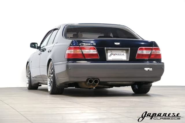 1996 Nissan Cima JDM car for sale — photo 8 of 25