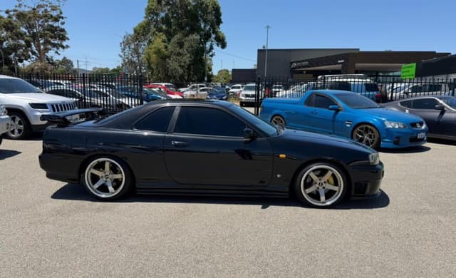 1999 Nissan Skyline JDM car for sale — photo 15 of 20