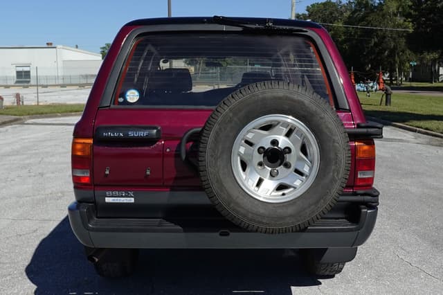 1993 Toyota Hilux Surf JDM car for sale — photo 6 of 17