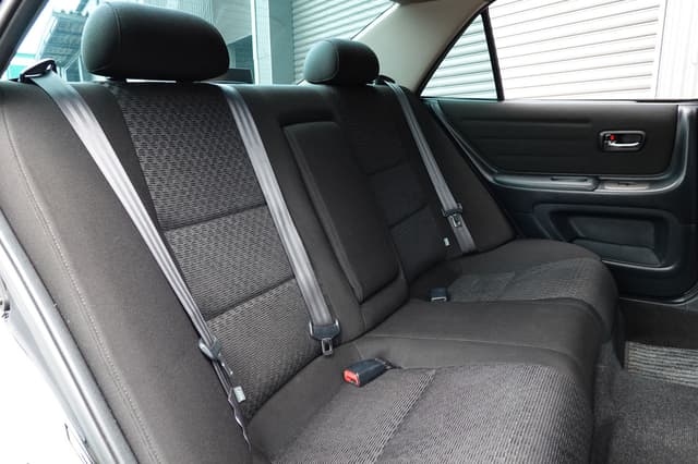 2002 Toyota Altezza JDM car for sale — photo 8 of 25