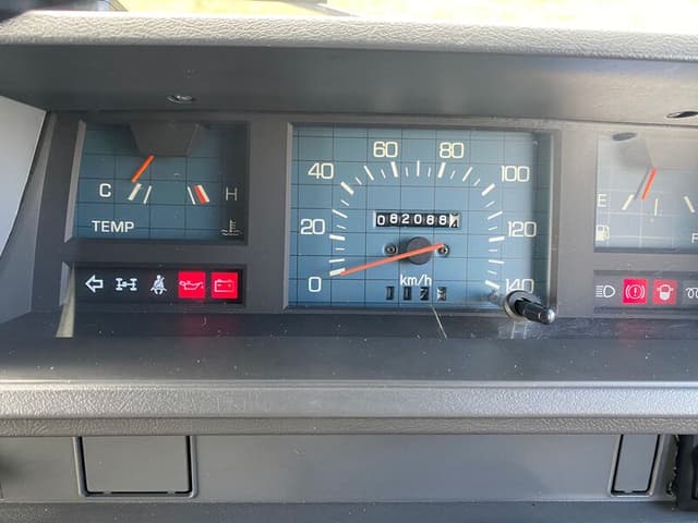 1992 Mitsubishi Delica JDM car for sale — photo 24 of 25