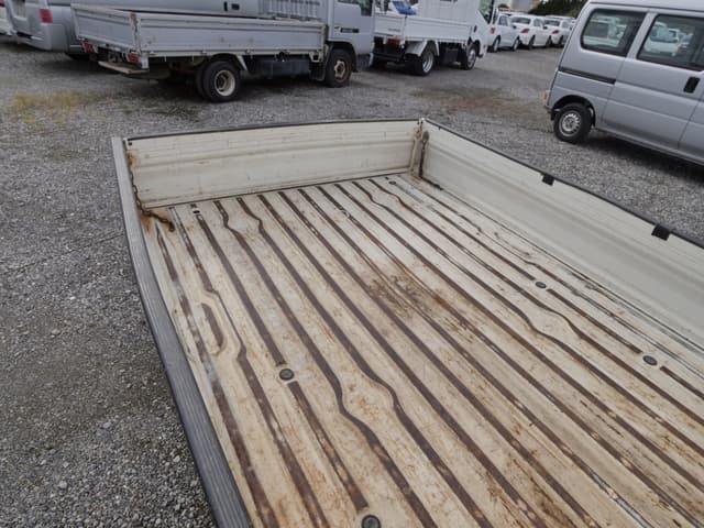 2001 Mitsubishi Minicab JDM car for sale — photo 14 of 25