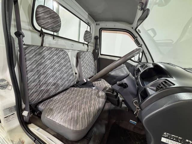 2001 Daihatsu Hijet JDM car for sale — photo 8 of 23