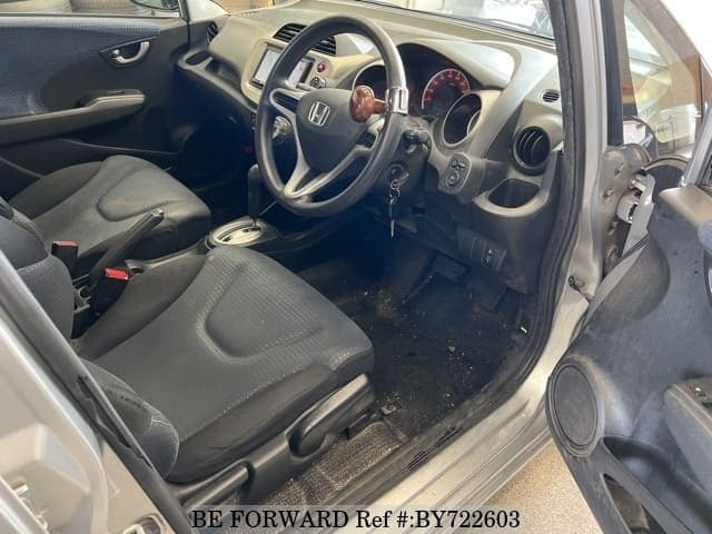 2007 Honda Fit JDM car for sale — photo 4 of 7