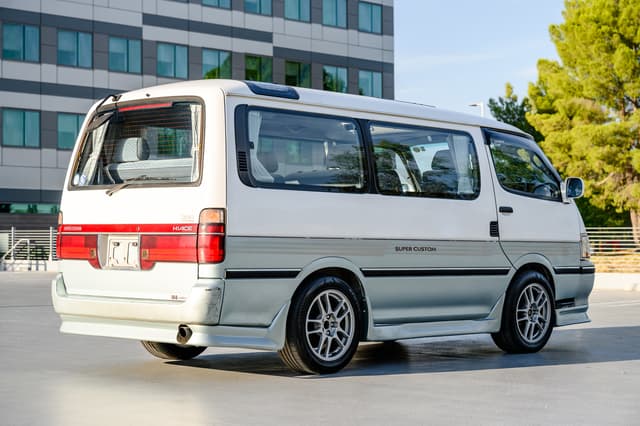 1994 Toyota HiAce JDM car for sale — photo 5 of 24