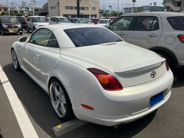2001 Toyota Soarer JDM car for sale — photo 3 of 19