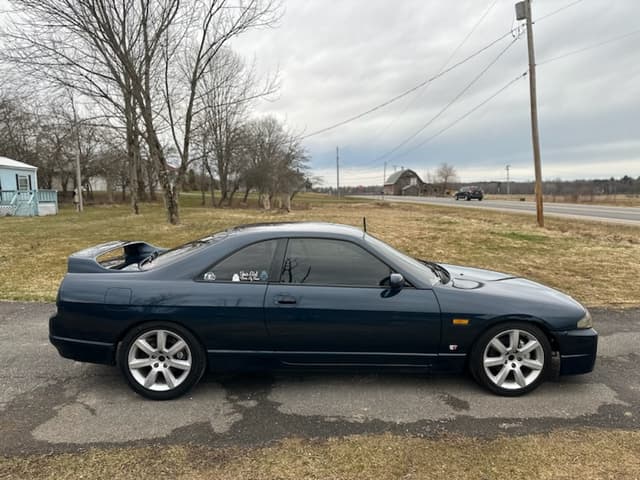 1993 Nissan Skyline JDM car for sale — photo 3 of 8