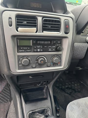 2000 Mitsubishi Pajero JDM car for sale — photo 14 of 19