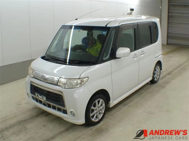 2011 Daihatsu JDM car for sale — photo 4 of 5