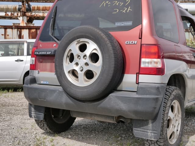 1999 Mitsubishi Pajero JDM car for sale — photo 18 of 25
