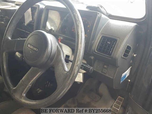 1995 Suzuki Jimny JDM car for sale — photo 3 of 8