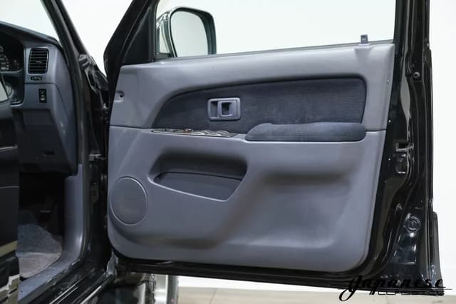 1998 Toyota Hilux JDM car for sale — photo 20 of 25