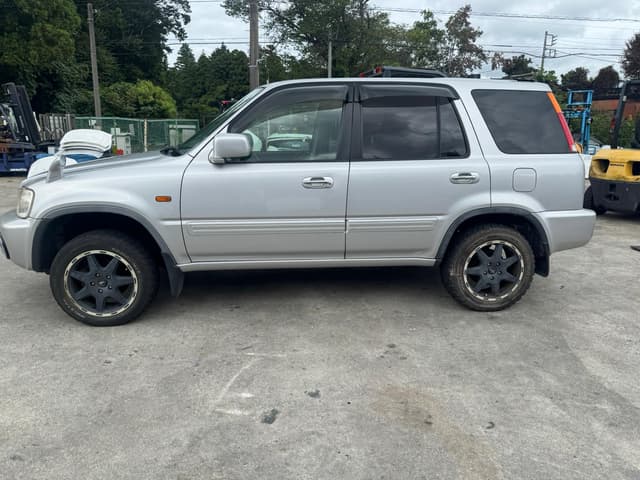 1999 Honda CR-V JDM car for sale — photo 4 of 13