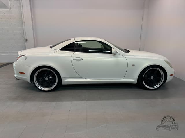 2001 Toyota Soarer JDM car for sale — photo 22 of 25