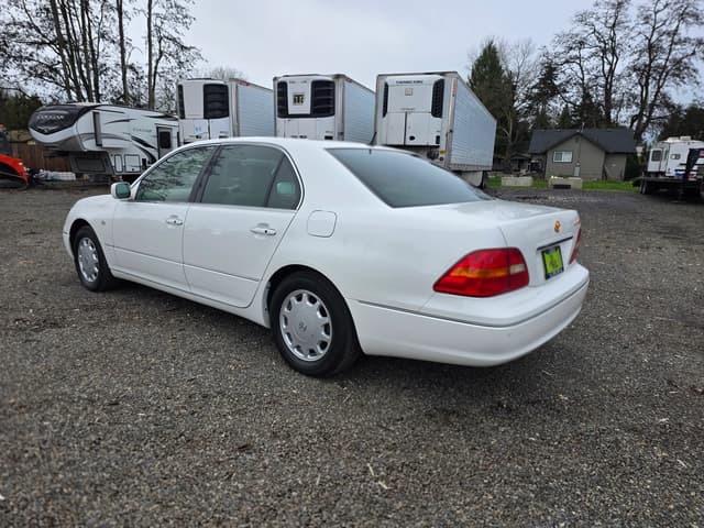 2000 Toyota Celsior JDM car for sale — photo 3 of 7