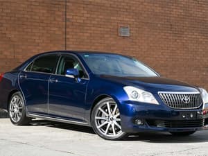 2011 Toyota Crown JDM car for sale