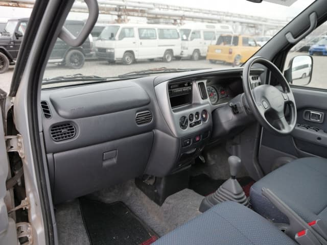 2001 Daihatsu Atrai JDM car for sale — photo 23 of 25