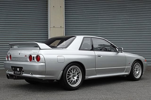 1994 Nissan Skyline JDM car for sale — photo 11 of 25