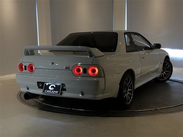1993 Nissan Skyline JDM car for sale — photo 11 of 25