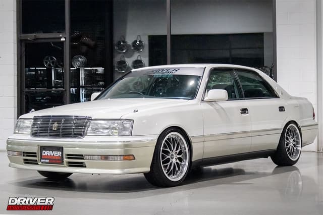 1997 Toyota Crown JDM car for sale — photo 6 of 25