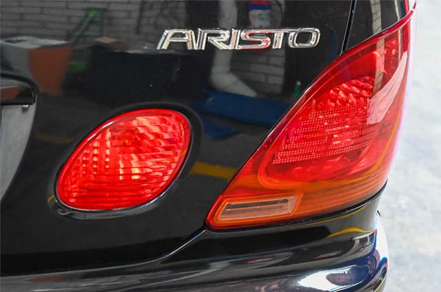 2001 Toyota Aristo JDM car for sale — photo 10 of 10