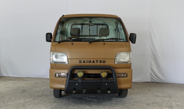 2001 Daihatsu Hijet JDM car for sale — photo 2 of 18