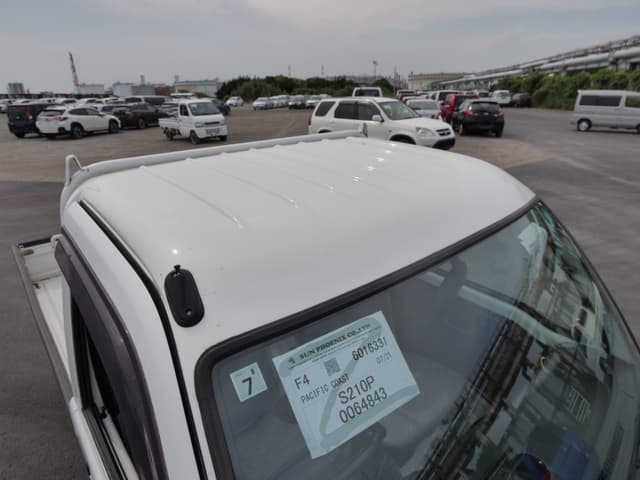 2000 Daihatsu Hijet JDM car for sale — photo 13 of 25