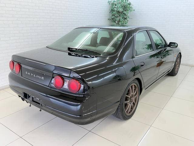 1998 Nissan Skyline JDM car for sale — photo 3 of 17