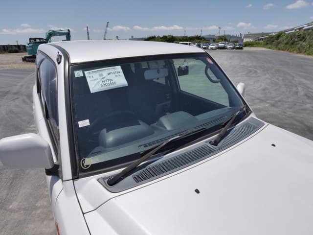 2001 Mitsubishi Pajero JDM car for sale — photo 13 of 25