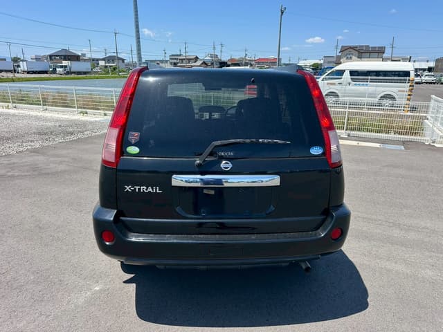 2007 Nissan X Trail JDM car for sale — photo 4 of 10