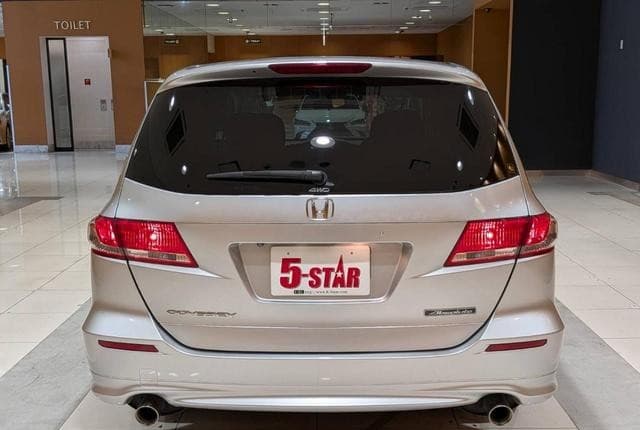 2011 Honda Odyssey JDM car for sale — photo 9 of 25