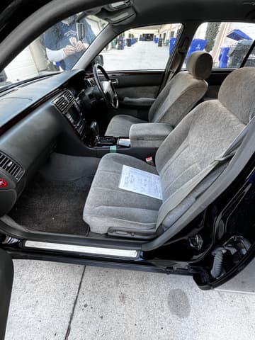 1996 Nissan Cima JDM car for sale — photo 9 of 12