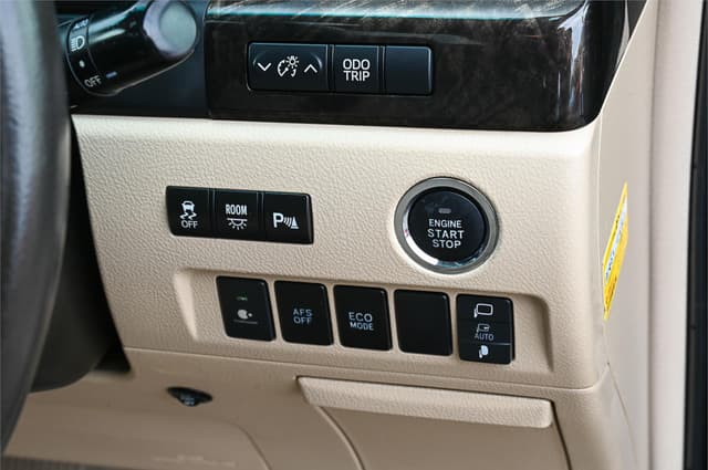 2012 Toyota Alphard JDM car for sale — photo 20 of 25