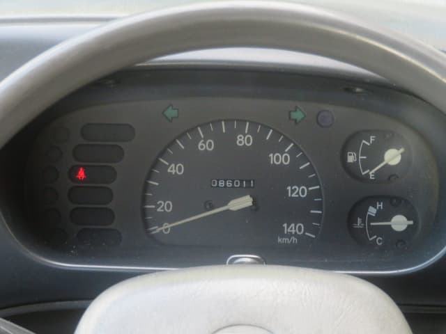 1994 Daihatsu Hijet JDM car for sale — photo 9 of 11