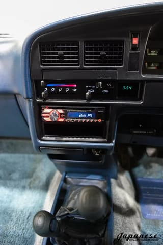 1994 Toyota Hilux JDM car for sale — photo 12 of 25