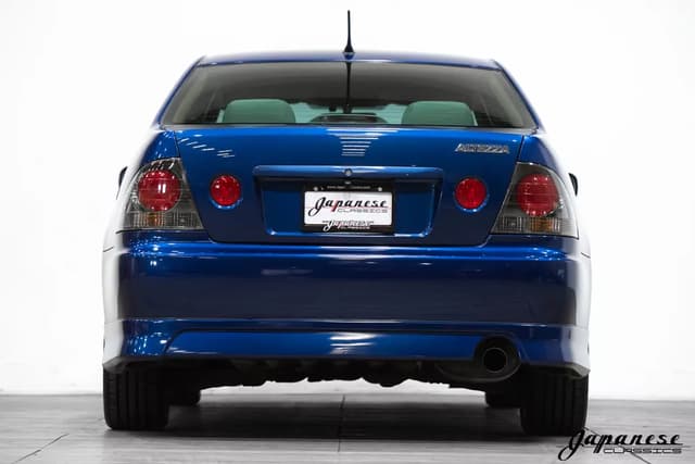 2001 Toyota Altezza JDM car for sale — photo 7 of 25