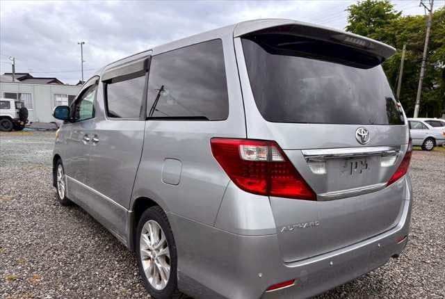 2009 Toyota Alphard JDM car for sale — photo 2 of 25