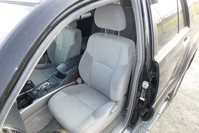 2007 Toyota Hilux Surf JDM car for sale — photo 26 of 56