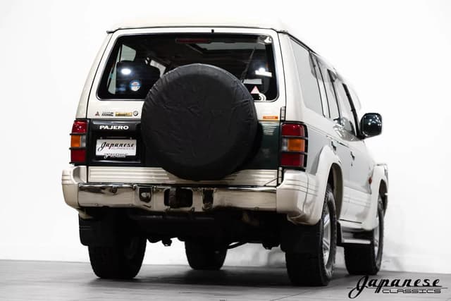 1992 Mitsubishi Pajero JDM car for sale — photo 8 of 25