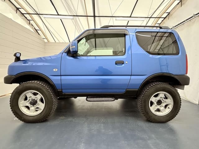 1999 Suzuki Jimny JDM car for sale — photo 3 of 25
