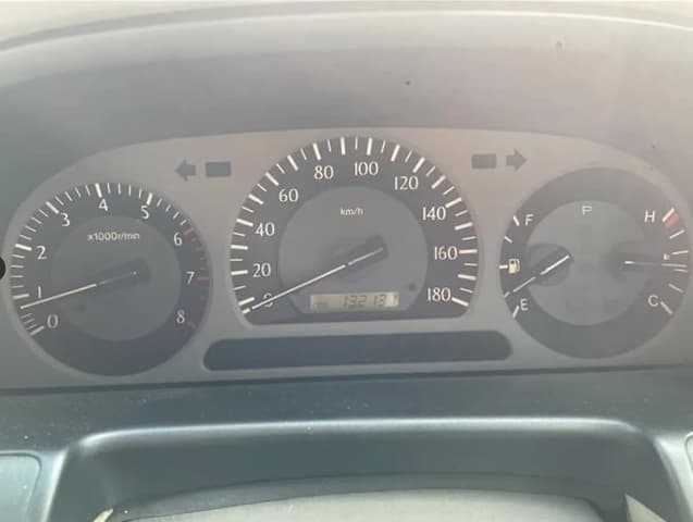 2000 Toyota Crown JDM car for sale — photo 21 of 25