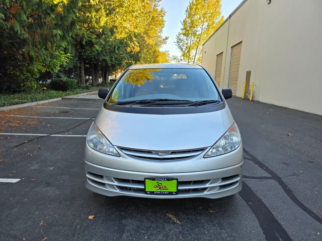2001 Toyota Estima JDM car for sale — photo 8 of 14